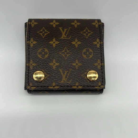 Louis Vuitton NWB Vintage 18K Yellow Gold Tiger Eye Padlock Shaped Pendant - Picture 11 of 16